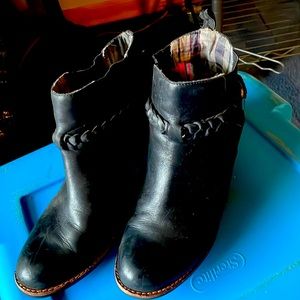 Womens sperry ankle boots